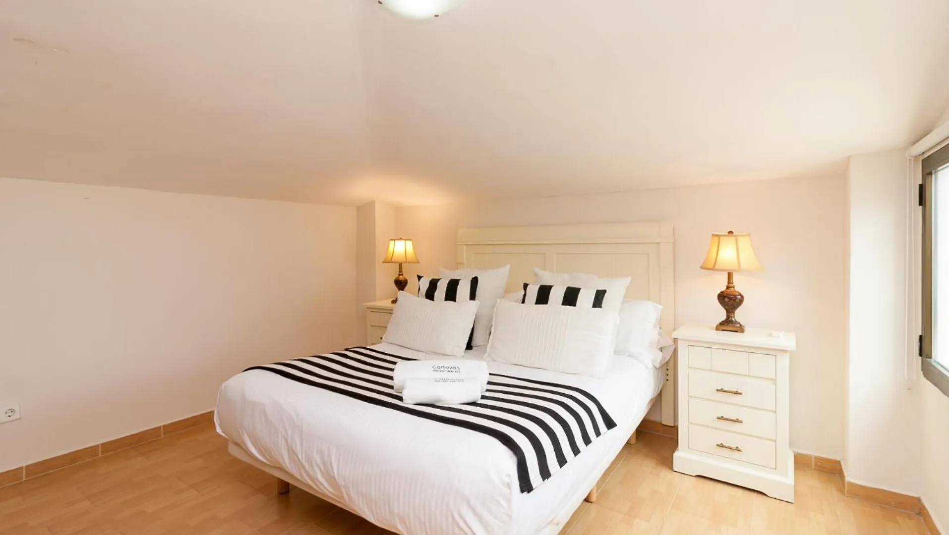 Solana Florida Seafront Apartment Fuengirola Spain