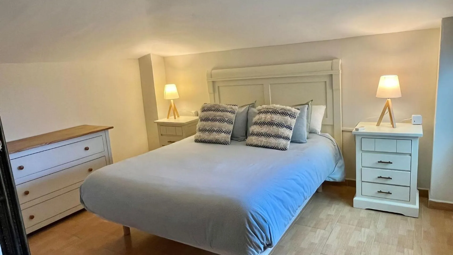 Solana Florida Seafront Apartment Fuengirola 0*,  Spain